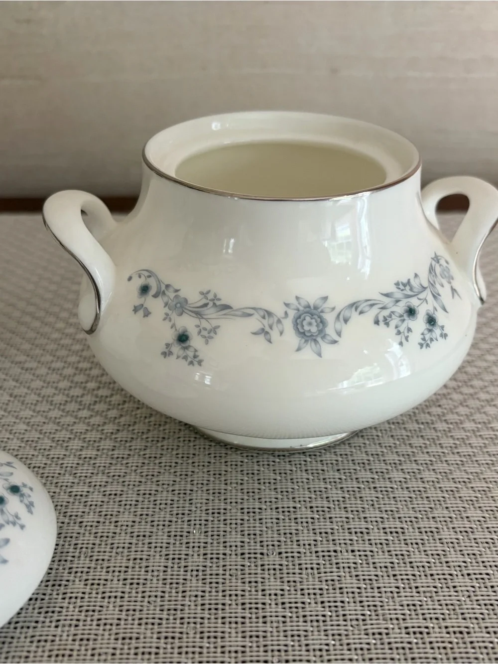 Royal Doulton Angelique Fine Bone China Sugar Bowl & Creamer ,England H 4997